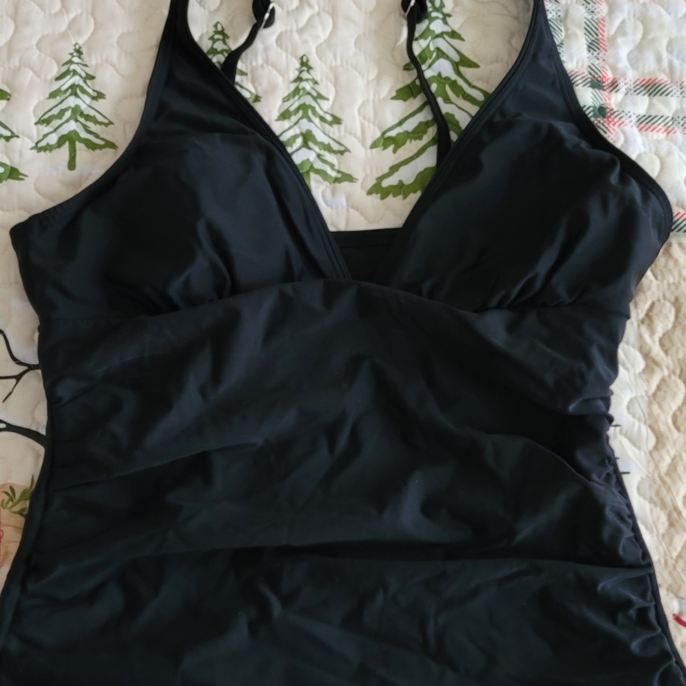 Black tankini top